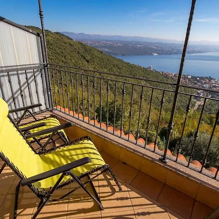 Awesome In With House Sea View Ičići