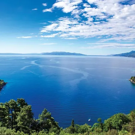 Awesome In With House Sea View Ičići
