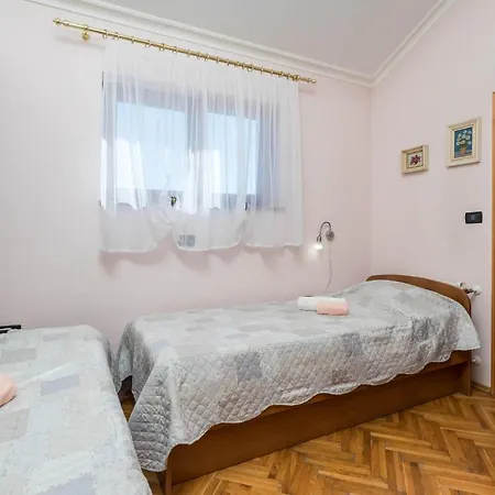 Awesome In With House Sea View Apartment Ičići