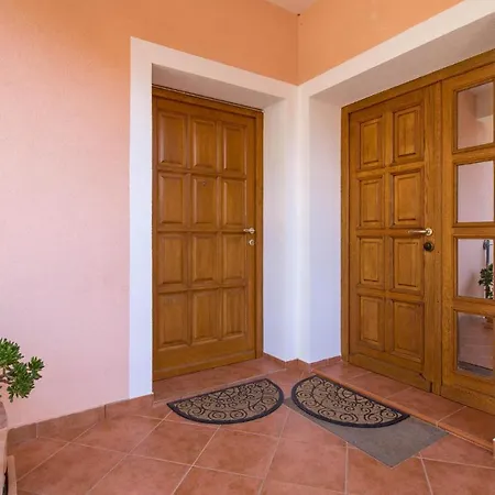 Apartment Awesome In With House Sea View